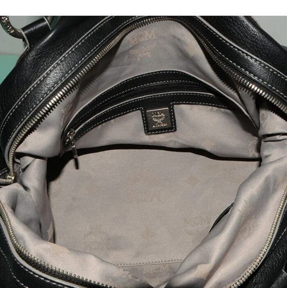MCM BLACK LEATHER TOTE/HAND BAG-AUTHENTIC - Picture 3 of 11